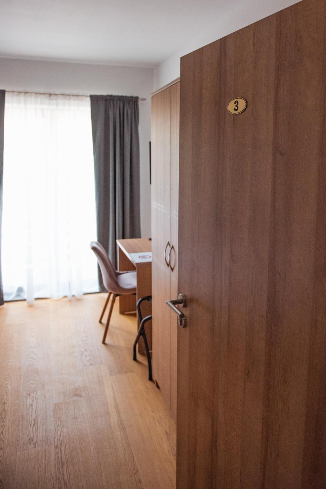 Rooms Enter Ogulin Ostarije Exteriör bild